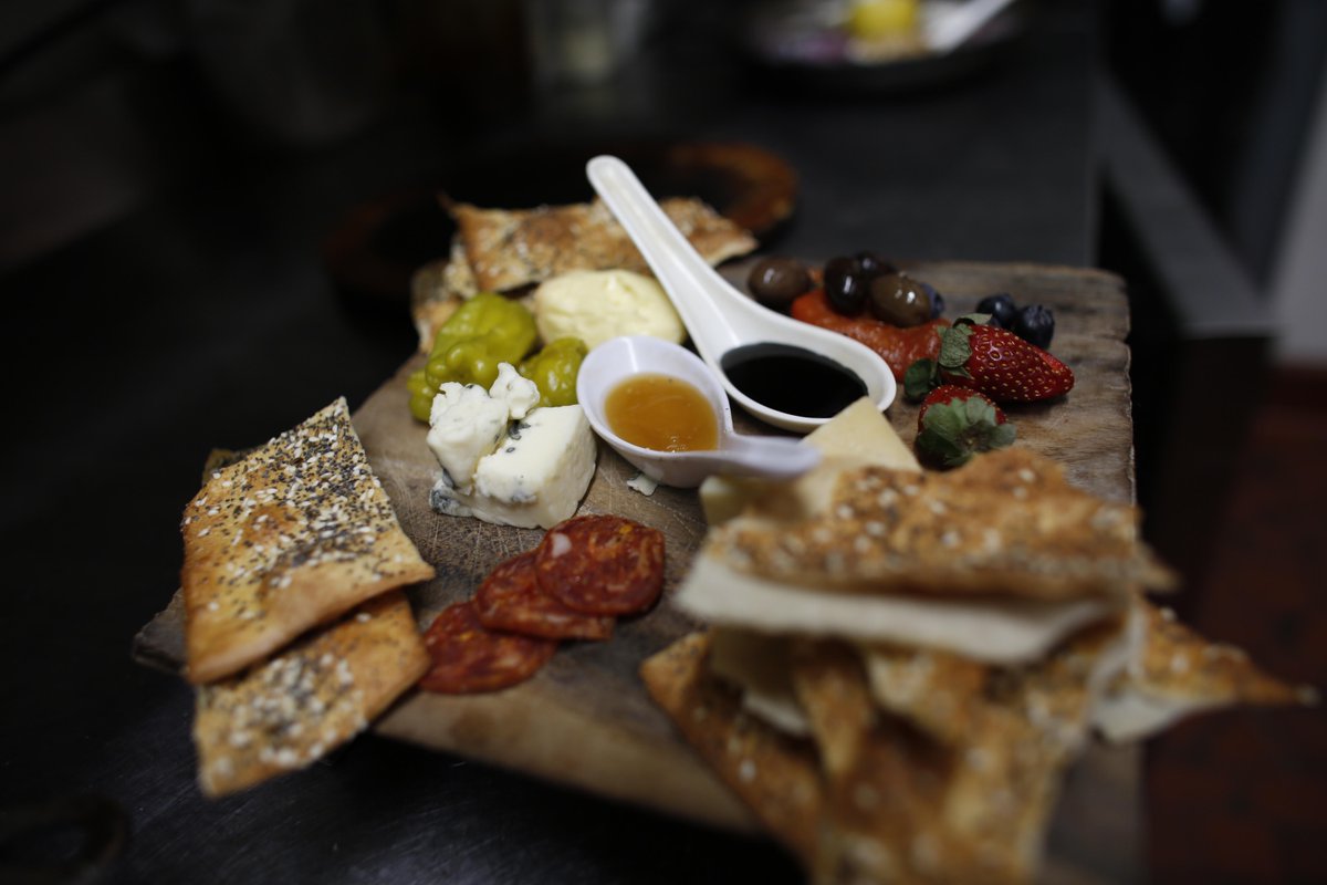 eat40vb's tweet photo. Wednesday is restaurant industry night! Bring your pay stub from your restaurant and get 50% off all food!! https://t.co/qjasgz5JJK