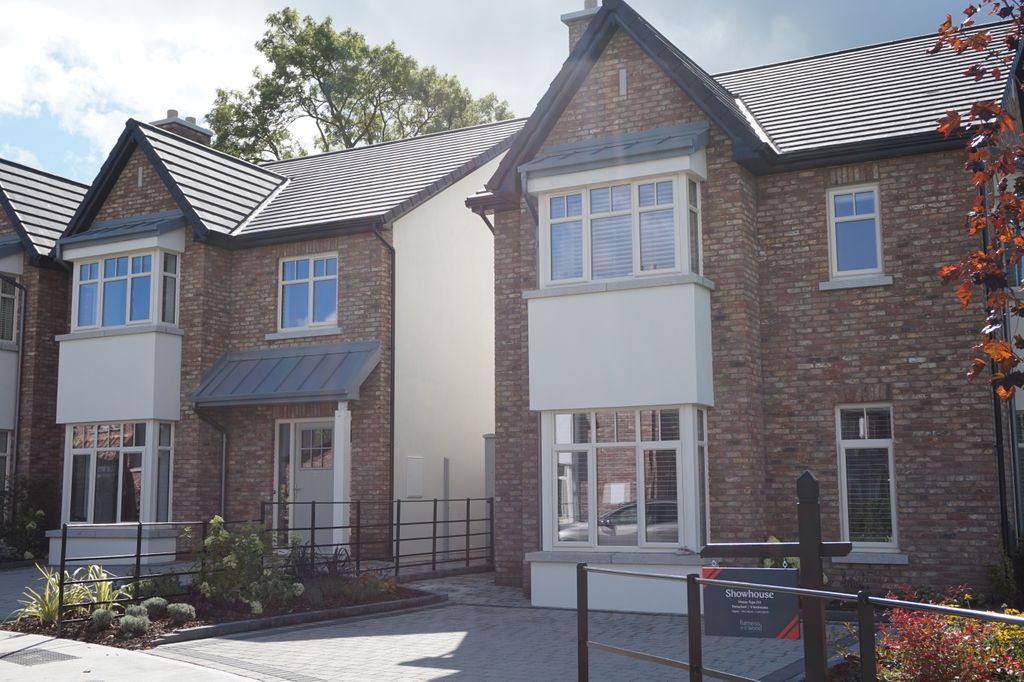 EQCIreland's tweet photo. The sun is shining on this new residential development in Co. Kildare - using SeamlockZinc® #cladding solution for the canopies. See more of our residential solutions: https://t.co/3eZeVlYShU #residentialcladding https://t.co/5T1ISQ6rOD