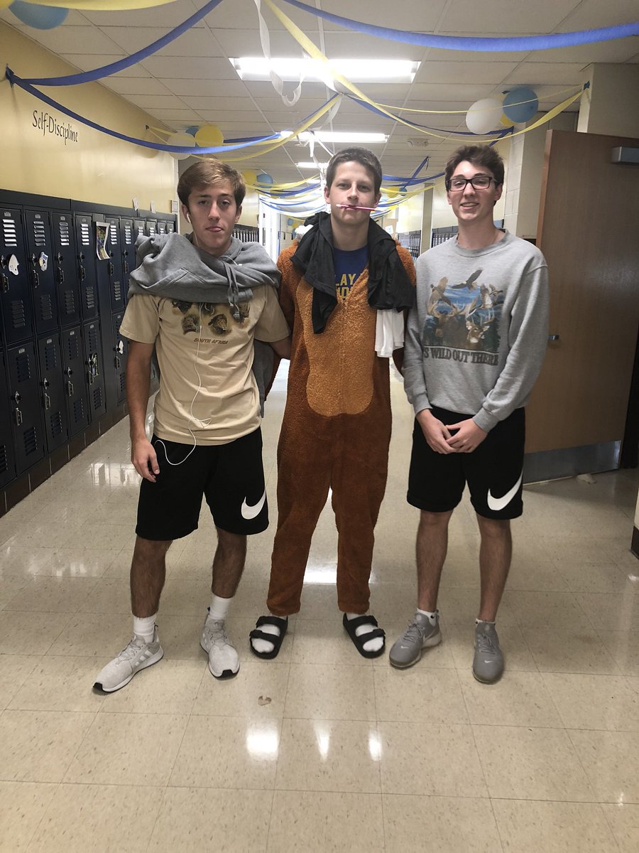 FHStudentC's tweet image. safari day!