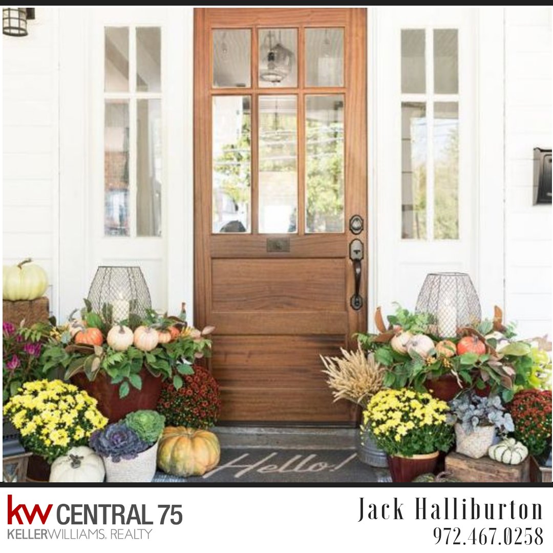 HalliburtonJack's tweet photo. What a welcoming entrance!

Don't forget to spice up that curb appeal for fall ;)

#dallastx #entrance #curbappeal #dallas https://t.co/qfSDjMvH5D