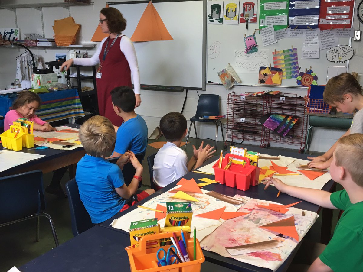 AWprincipal's tweet photo. Don’t you want to see the pyramid??? 3rd grade is busy creating them!! #GlobalInAction @AWE_Eagles https://t.co/j3QUw93zCd