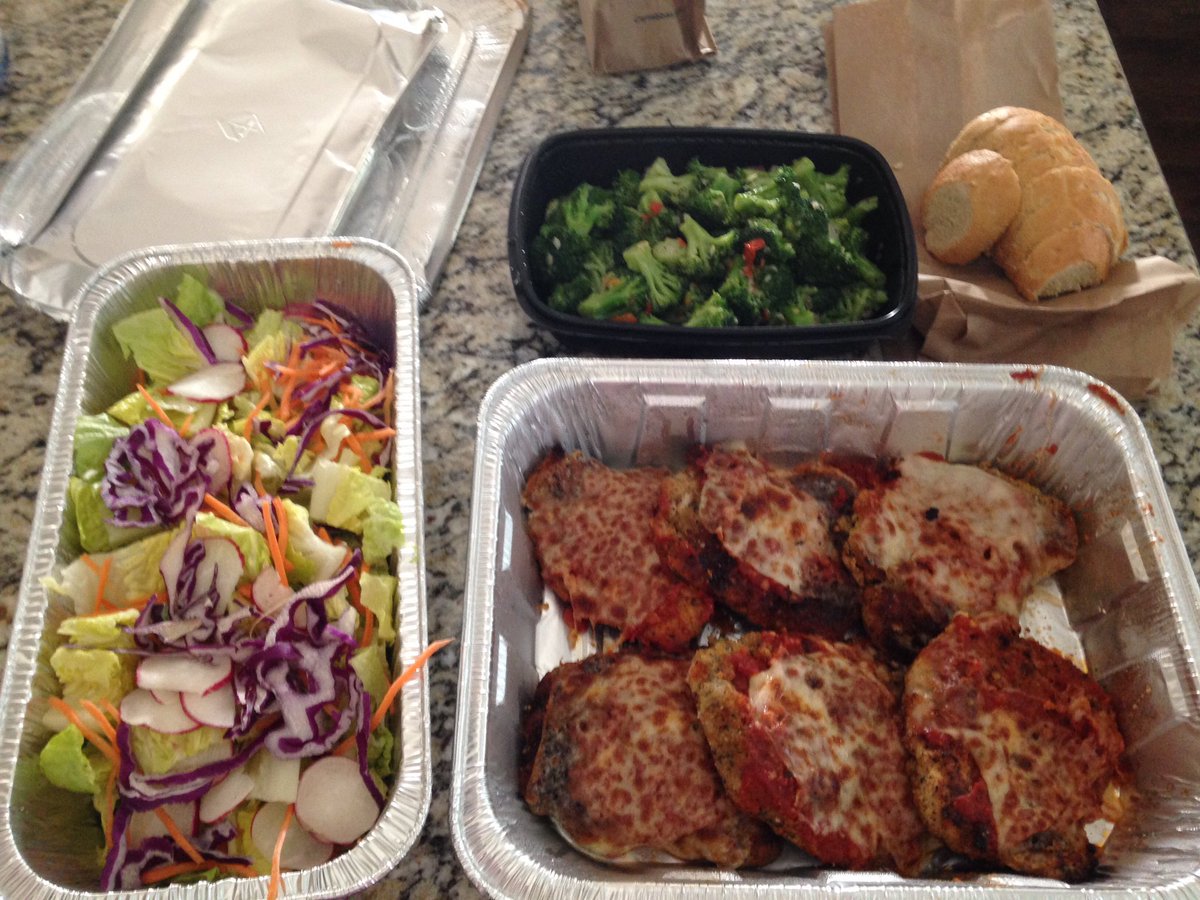 coast_palm's tweet photo. Party? Meeting?   Let Carrabba's do the work! No party or meeting too small or too large!!! Have delicious made from scratch Italian food right to your door!! https://t.co/rQYGSFrTOh