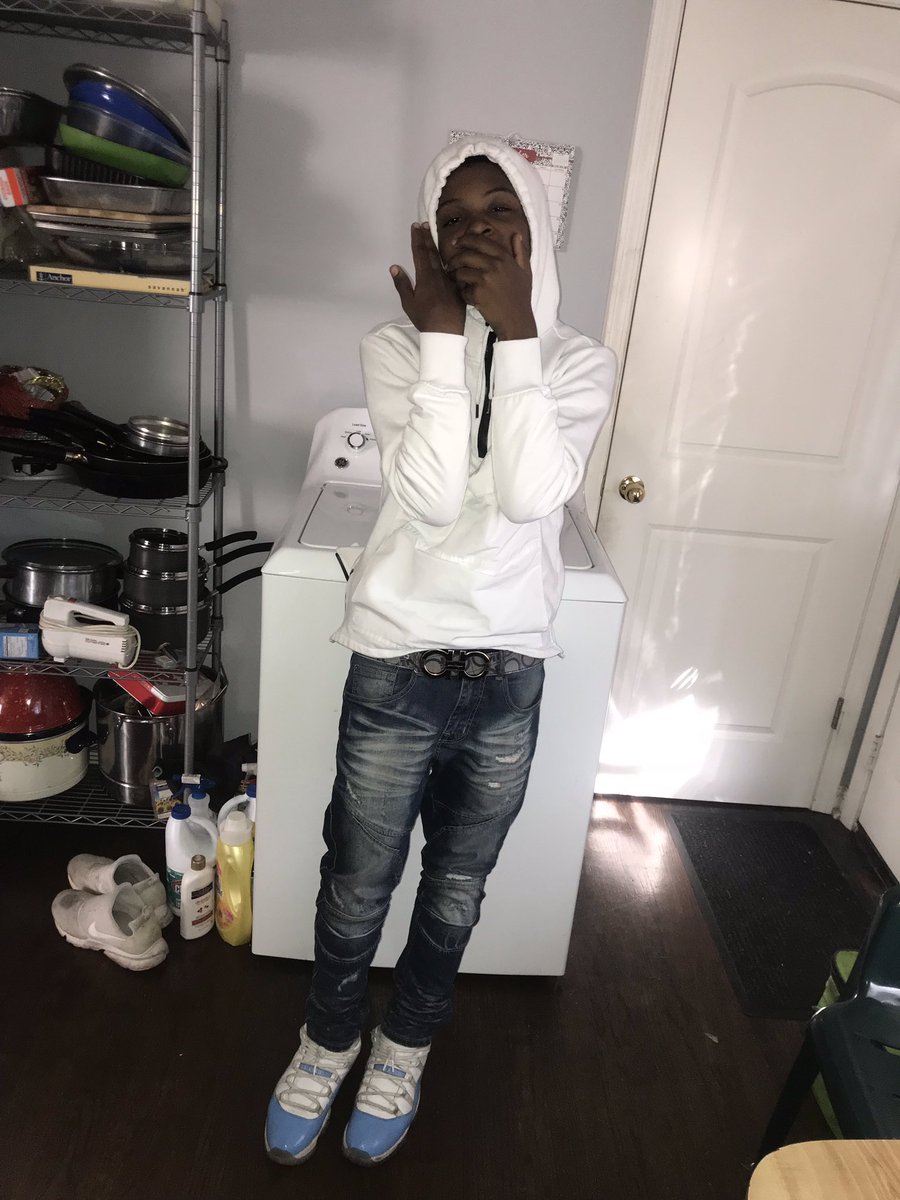 RackzRello's tweet photo. Hoodie season🤐✔️ https://t.co/d3Omoh8NJF