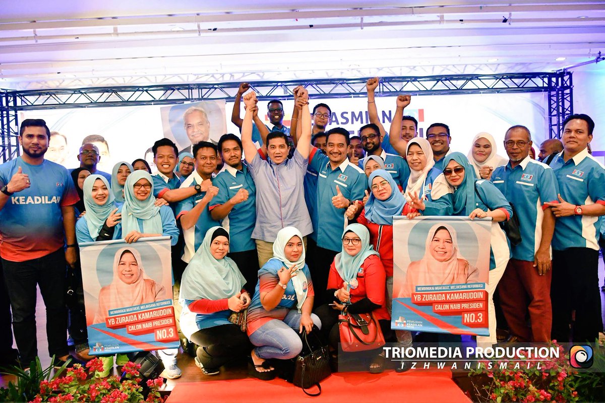 Azmizam's tweet photo. Sokongan dan undian untuk YBM DS @AzminAli sebagai Timbalan Presiden KEADILAN penting bagi memastikan kesinambungan kecemerlangan meneruskan kepercayaan rakyat terhadap parti dapat dilaksanakan seperti rekod kejayaan yang telah dicapai di Selangor. #AA4TP #TolakPolitikFitnah https://t.co/S0jvyBJTgA