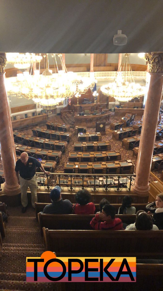 zhao_SMSD's tweet photo. 4th grade field trip to the Kansas State Capitol #Rockets512 https://t.co/hjlyiLEhXo