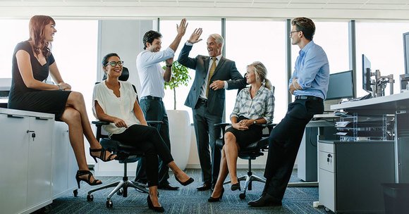 FreerHCM's tweet photo. You obviously want to keep your best performing employees for the long haul. Try these 5 easy and inexpensive ideas https://t.co/w7mZmgA3WV #futureofwork #HR #retentionplan  https://t.co/3RLACNCUY7 https://t.co/QwtsMHRFiT