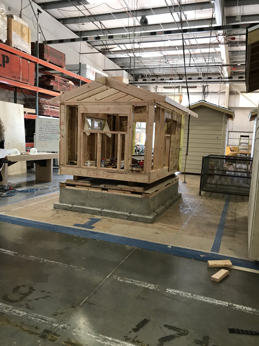 MrsCarterHLA's tweet photo. Got to visit CTEC in Salem and see how industry partnering with school disticts can bring about a first rate program at a fraction of the cost for a district! #orpdc #cte https://t.co/5C8arbgHx0