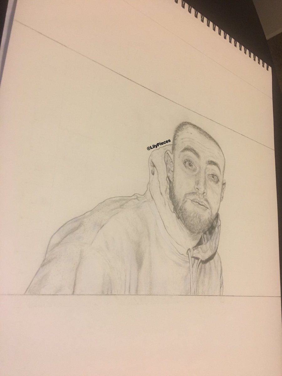 LilyPieces's tweet photo. Said everybody got dead homies @macmiller #macmiller #pencilart #pencildrawing #portraitdrawing #macmillernation #arte #drawing #draw #pencilsketch #iger #love #ripmacmiller #dibujo #hiphop #prismacolor #photooftheday #picoftheday #drawdaily #rap #lilypieces #drawings #rapper https://t.co/AY32y9a1iB