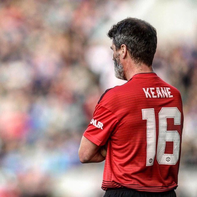 Sporf's tweet photo. 🇮🇪 The player @ManUtd need right now in the heart of midfield:

👨‍✈️ Captain.
💪 Leader.
👏 Legend. https://t.co/nLdnzY29SD