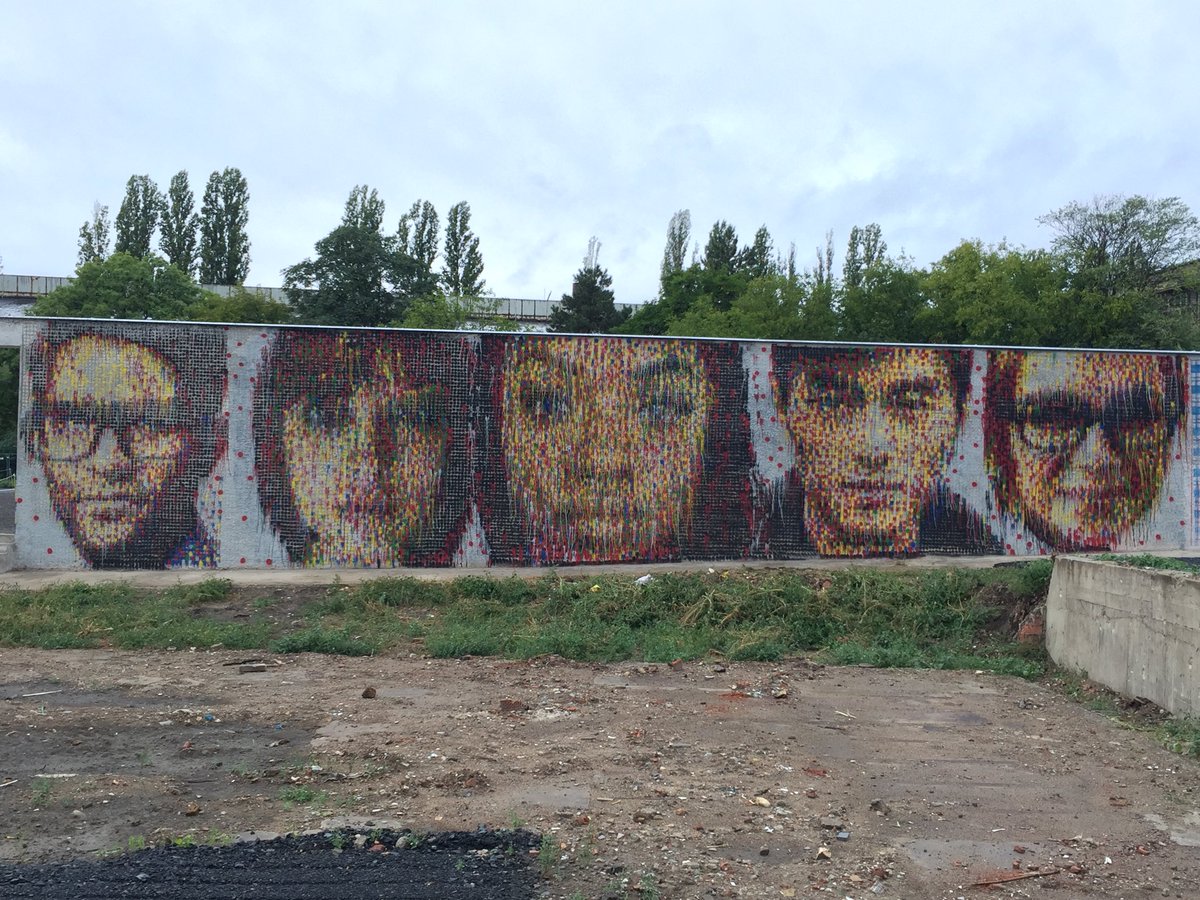 Finally finished the mural at Pragovka! I painted over 25,000 drip dots. #mural #muralart