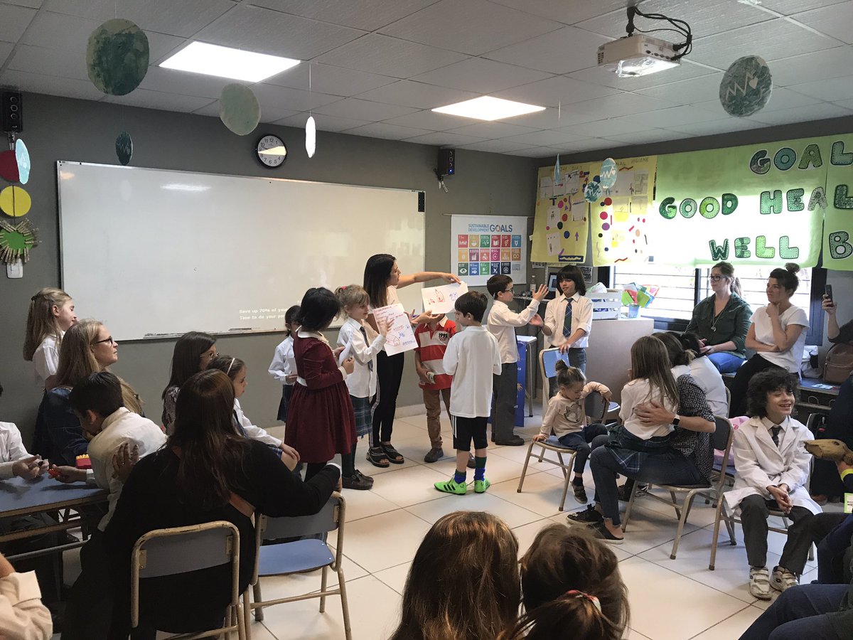 julinls20's tweet photo. The children’s present the ideas that they made with his parents. #colnls #Goal3 #SDGs https://t.co/vuvbn1UDAy