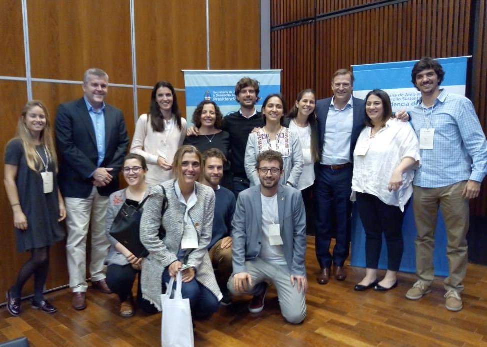 TNCLatinAmerica's tweet photo. El equipo de TNC Argentina junto a colaboradores y socios estratégicos en el cierre del workshop "Articulando soluciones naturales para el cambio climático en el sector forestal" durante el @SustainBrandsBA #SB18ba https://t.co/r8aSD5Nybv