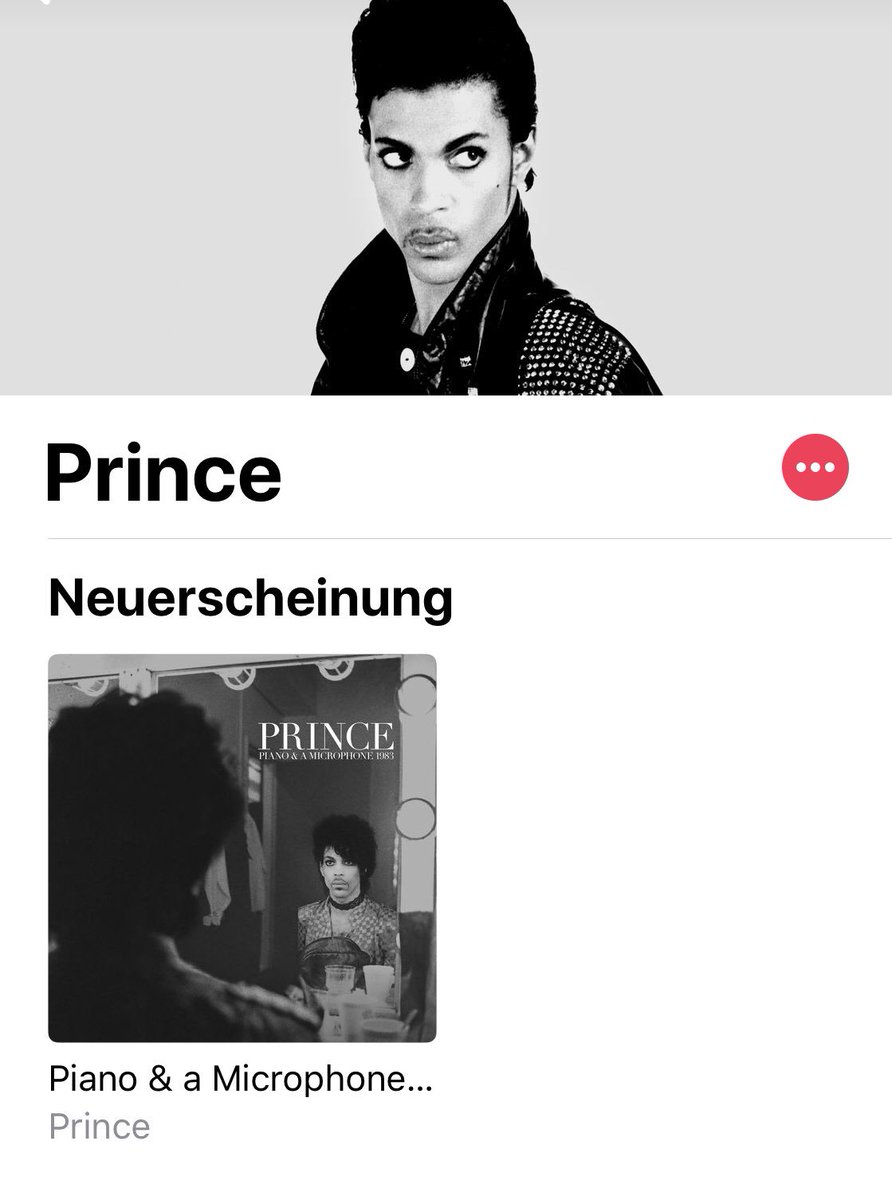silly_sb's tweet image. Nach dem Corporate Culture Jam #ccj18 höre ich #prince beim jammen zu #pianoandamicrophone - großartig!!!
