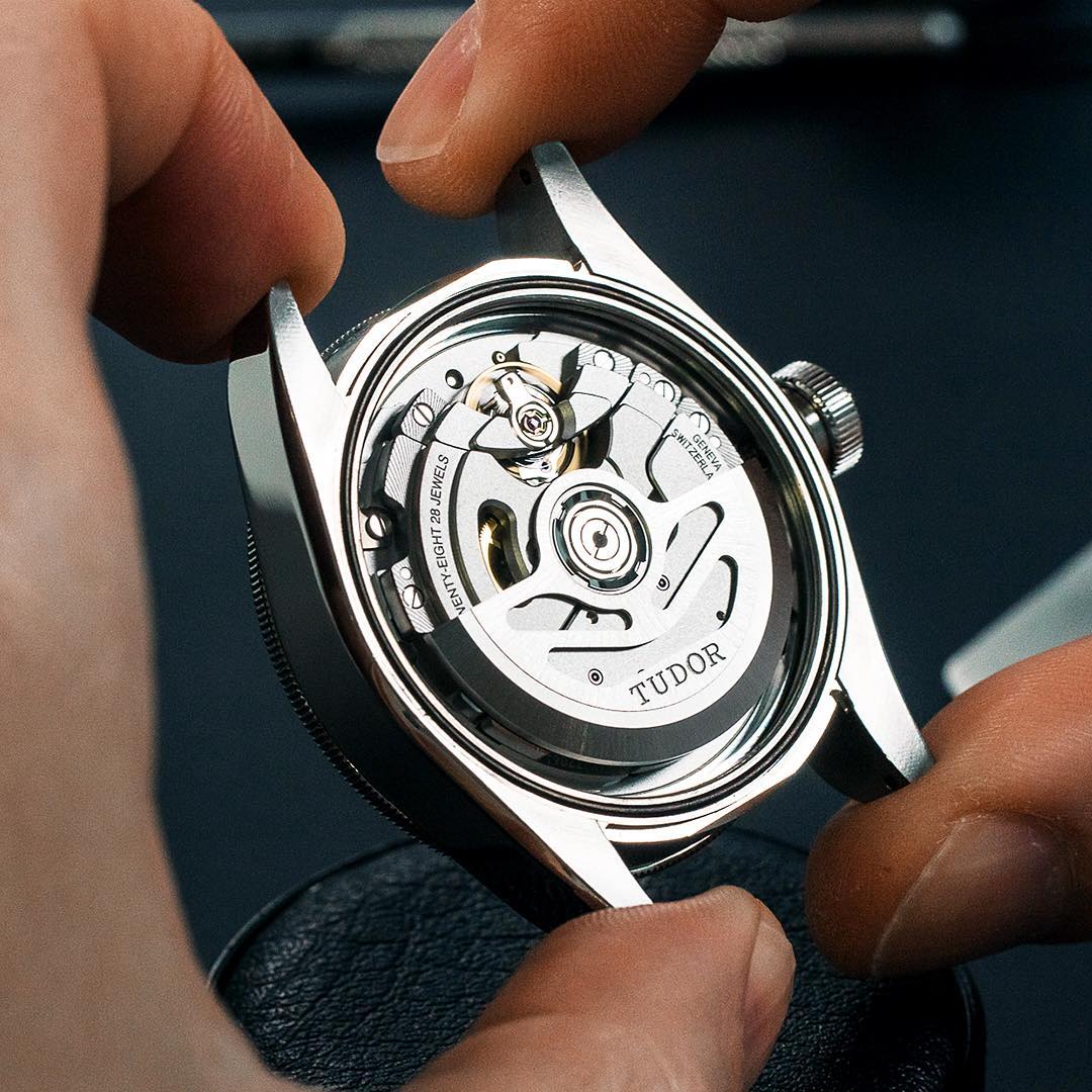 Torres_Joyas's tweet photo. Caja del #BlackBay GMT #TudorKnowHow #BBGMT #TudorWatch #BornToDare https://t.co/WuJC5SZYJX