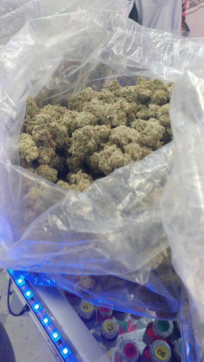 UVCWellness's tweet image. UVC WELLNESS CENTER
*OPEN DAILY: 8a-10p*

-Best Strains &amp;amp; Products
In L.A. Period
-Best FTP Deal In L.A.
-3 Happy Hours With 
4G 1/8ths During Happy 
Hours
-10G's For $50 On 
Select Strains

**This Friday 09/28/18
LOWELL SMOKES and
SUICIDE GIRLS BOGO
4p-8p**
#DTLA