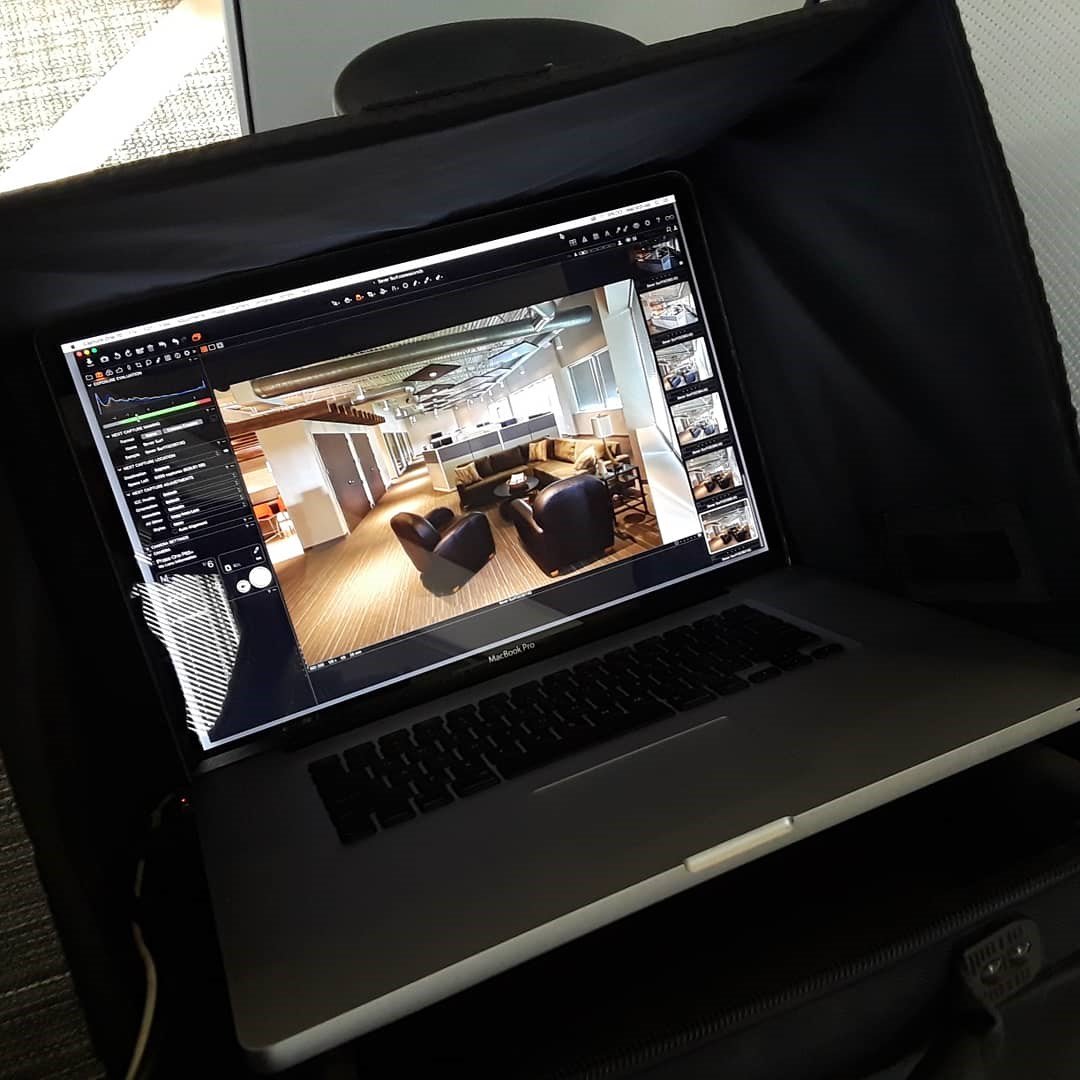 SeverConstruct's tweet photo. #Photoshoot day at @Surfacequest1 with @InsideOutPhoto The final images of this showcase space are going to be outstanding #architecturalfusions #severbuilds #CRE #Retail #Office #tenantbuildout https://t.co/3O7V3is5ME