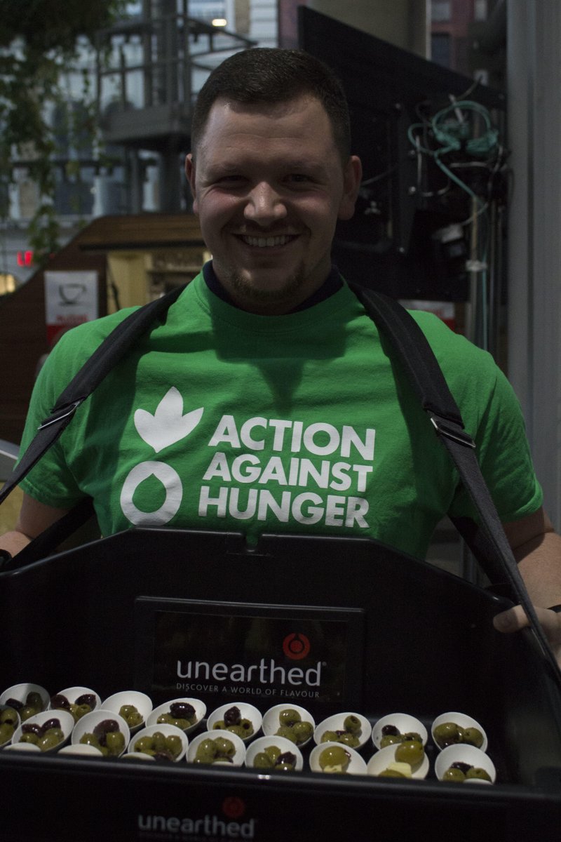 AAH_UK's tweet photo. THANK YOU to the fantastic teams who supplied snacks &amp; drinks at #AuctionAgainstHunger &amp; supporting our work worldwide &amp; saving lives inc.

@foodsunearthed @SnafflingPigCo @_wellandtruly @apesnacks @candykittens @goodthingsbrco @fourpurebrewing @ChaseDistillery @bedaleswines 👏 https://t.co/xaJ1LxaKap