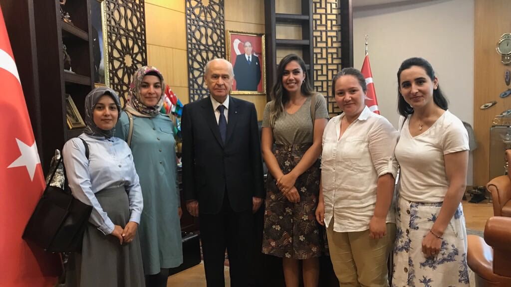 tsancar08's tweet photo. SnBahçeli SözÖgrtUnutma

@dbdevletbahceli bey, 

Kapını çaldık, buyur ettin.
Geldik, kabul ettin.

Ne istiyorsunuz dedin
Aile dedik, kadro dedik.

Söz verdin
Sözüne itimat ettik, Türkmen beyi.

SÖZLEŞMELİ ÖĞRETMENLER
@ziyaselcuk https://t.co/5yPpQgonkU