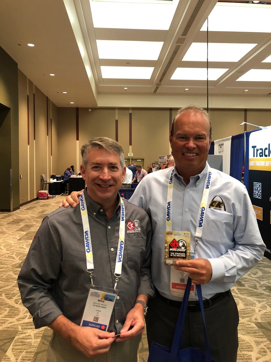 Had a great time at the <a href="/GAWDAorg/">GAWDA</a> Annual Convention, even got to hand out a sweet little prize to one of our good friends Timm, VP of Sales, @CeeKaySupply! Great show this year in #Seattle! Looking forward to 2019!