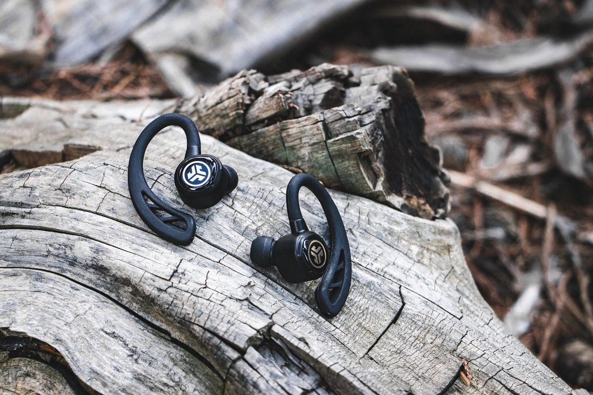 JLabAudioUK's tweet photo. GO wire-free with comfort and ease. The Epic Air Elite is now shipping! - https://t.co/CCKRYmW0x9 https://t.co/v4xBXJXche