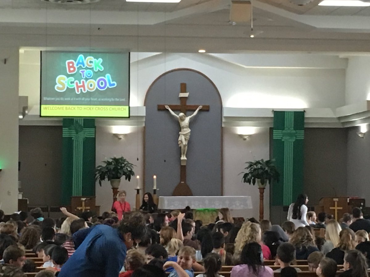 StBernadette5's tweet photo. ⁦@LDCSBPIC⁩ Thank you.          Fr. Nelson &amp; Holy Cross Parish team &amp; our neighbours ⁦@StSebastianElem⁩ Very blessed to share in Mass as Joyful Disciples https://t.co/ygsPjA2x4M