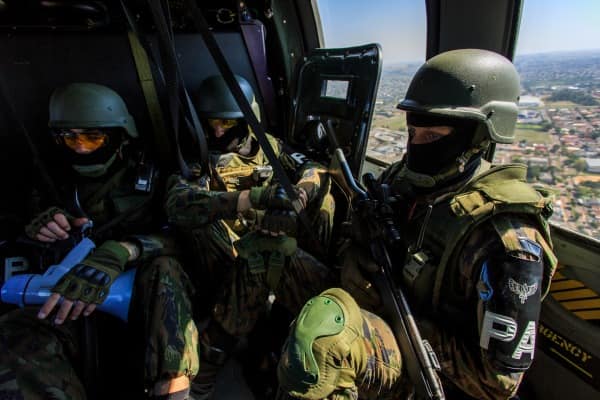 O Ministério da Defesa realizou, nessa segunda (24) e terça-feira (25), a Operação Ágata Graal, composta por ações conjuntas das Forças Armadas, com o objetivo de testar as estruturas de comando e controle em outros níveis, no combate a ilícitos nacionais e transnacionais.