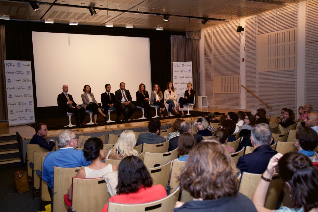 fragmentsdoc's tweet photo. Thank you to @CanadaSyria and @Refugees for hosting a screening of @fragmentsdoc during #UNGA⁠. 

A special thanks to journalist @janinedigi, @JAGhedini, @RaedAlSaleh3, and @CitImmCanada for leading a discussion on how to support #refugee youth.

#WithRefugees #RefugeesWelcome https://t.co/XegYYKzOCM