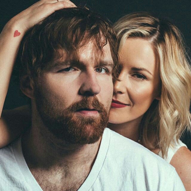 Shado04_'s tweet photo. Sin duda alguna, esta es la mejor pareja del mundo. 💜😍

@ReneeYoungWWE #DeanAmbrose https://t.co/AGAVK3NtFa