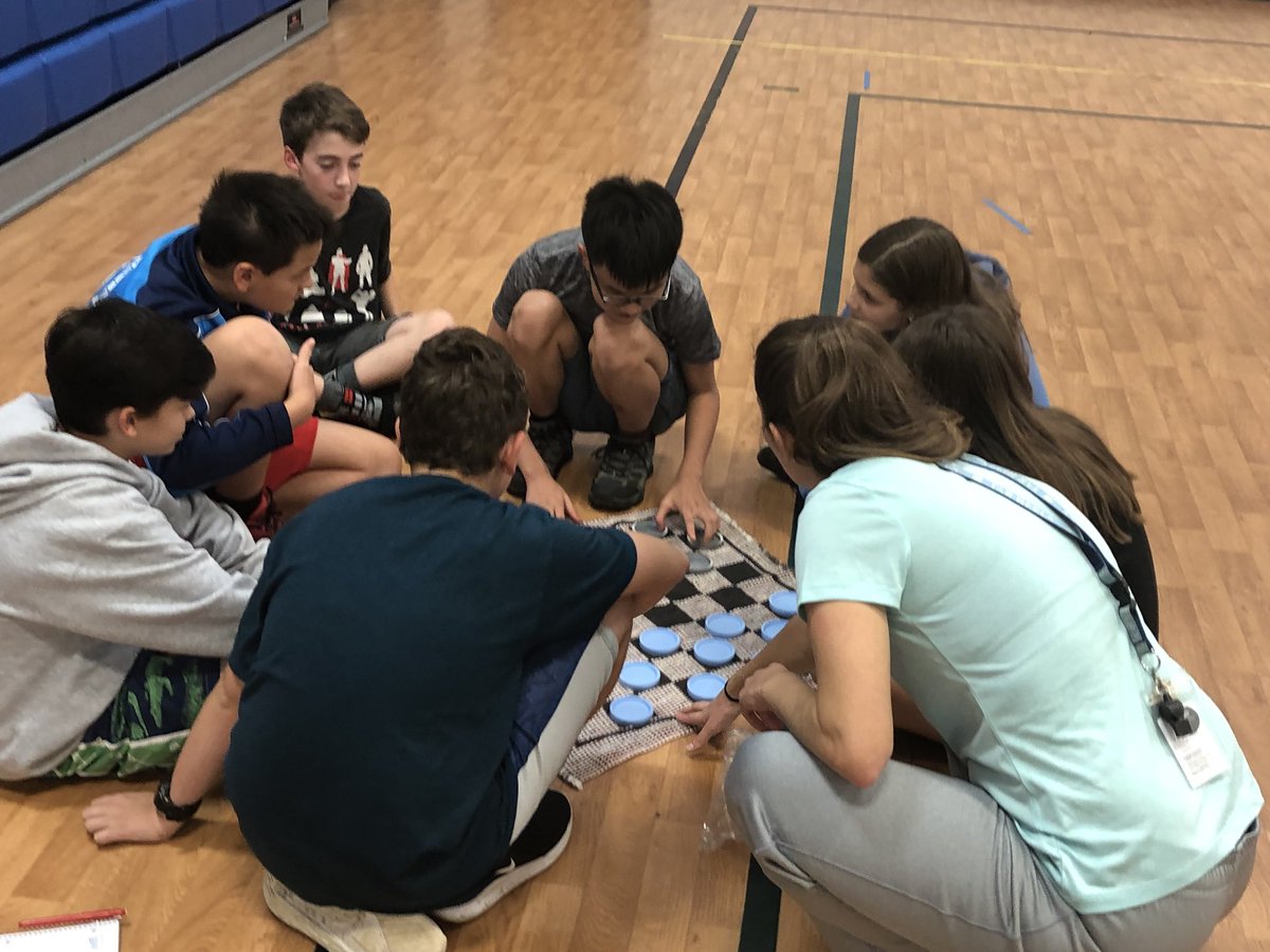OdellBlanco's tweet photo. Our first @bestbuddies meeting of the school year.  Making new friends and sharing good times with our peers.  @LongfellowFCPS https://t.co/WbfqRB2PQ3