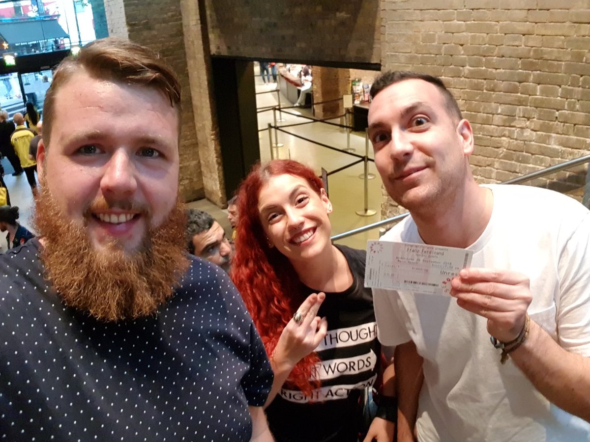 Twitchitup's tweet photo. @Franz_Ferdinand We are here :) please shout out Diego whos come all the way from Italy to see you for his Birthday. https://t.co/Ro9v0bDyHg