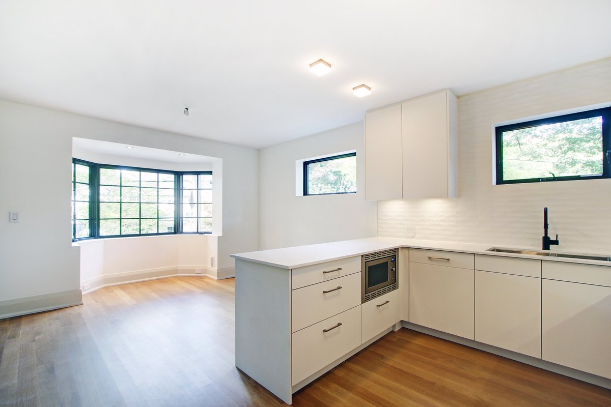 CoreAssetsRE's tweet image. Find out how this homeowner converted her house to a condo! #CandidConversations bit.ly/2OeMoSz