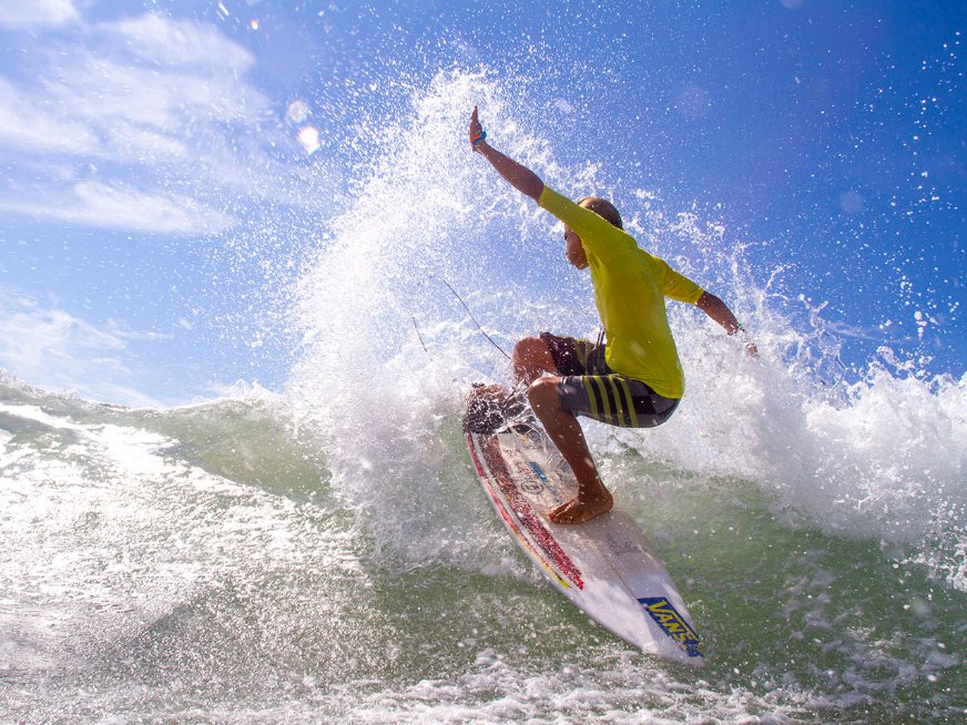 Un recuerdo del ultimo #GoProSurfOpenIxtapa donde en su última edición en 2014, <a href="/JhonyCorzo/">Jhony Corzo</a> ganaba el evento en dos categorías y hoy nuestro campeón mundial de surf. #VamosMexico <a href="/VisitIZ/">Ixtapa Zihuatanejo</a>