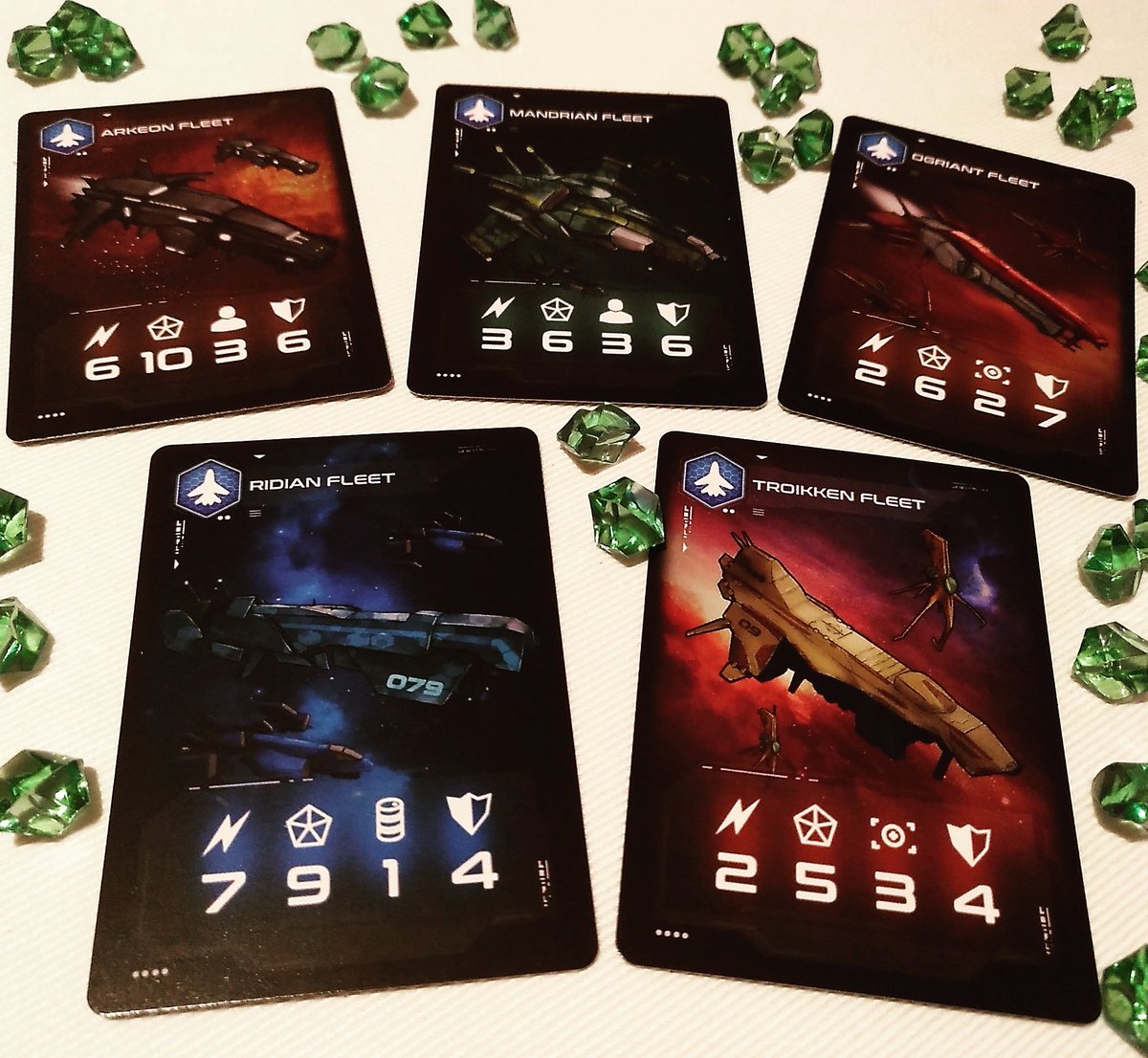 AmphoraGames's tweet photo. ¡¡¡¡ Muah, ah, ah, ah, ah !!!!
Las nuevas cartas de flota ya están aquí para ayudarte a dominar la galaxia Pentaurus. ¿Te atreves?
.
.
#juegosdemesa #juegosdecartas #juegos #boardgames #tabletopgames #jogosdetabuleiro #brettspiel #jeuxdesociete #giochidatavolo #bgg #pentaurus https://t.co/Qbh7maJ27C