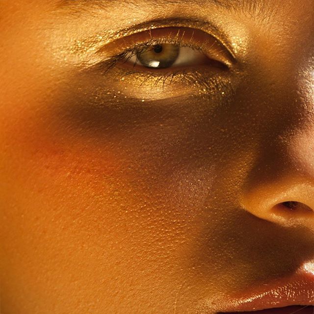 bexi_abraham's tweet photo. - G O L D &amp;  P E A C H - 
Photography @lordjahmal 
Makeup &amp; Hair @rebecca_keates 
Model @claudia.gould https://t.co/CmTvPjJRuV https://t.co/tDMwECWlk0