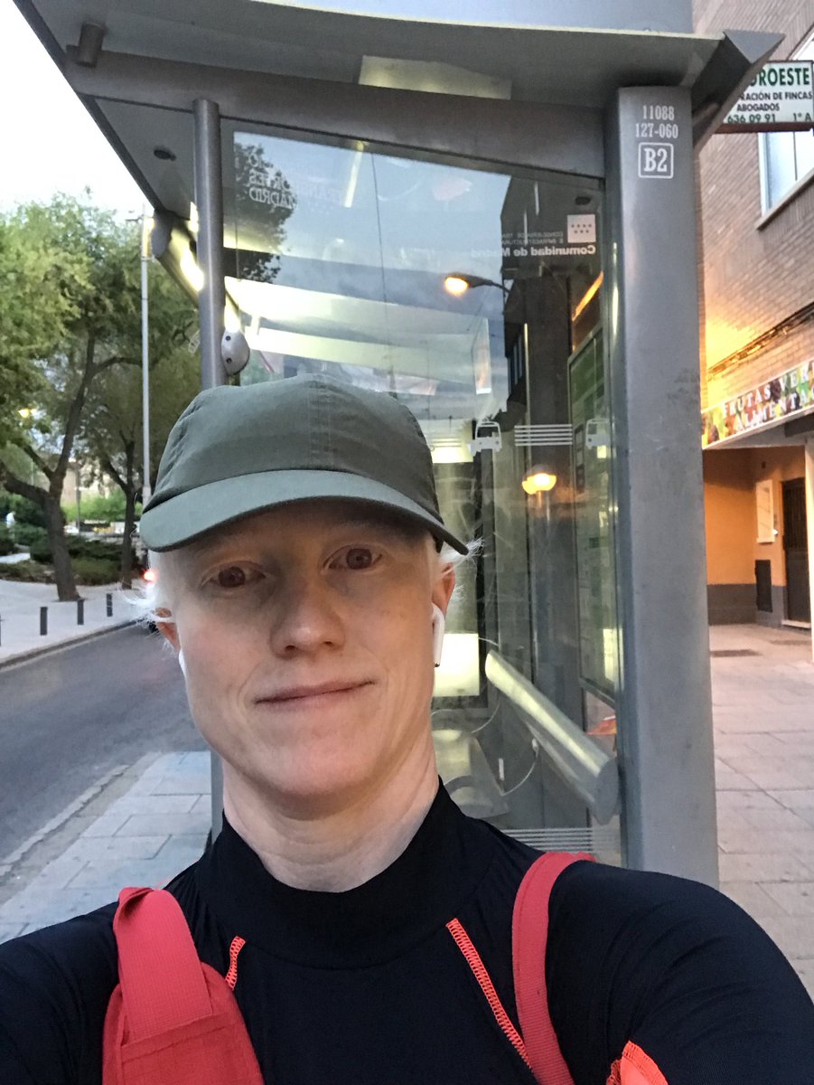 MARTA_ARCE_P's tweet photo. Después de un dia @TrainerParalimp intensísimo con los jóvenes de #PoderExtra en su camino hacia el #empleo con @DavidCasinos y @algaflor. Ahora toca #entrenamiento ¡a dar todo lo que queda! #seguimos #unpoquitomas vamos!! 💪💪💪💪 https://t.co/rREDAUa8fW