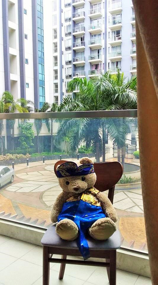 BaliBear2017's tweet photo. Bali Bear still on his travelling adventures. Where is Bali Bear now????? 
He is on a stopover in Manila, Philipines, waiting for his flight to Canada. 
Get your copy of The Adventures of Bali Bear - Jalan Jalan
Available: https://t.co/S4rekkvDWt #balibear #kidsbooks #kidslit https://t.co/CHsKVyEyH5