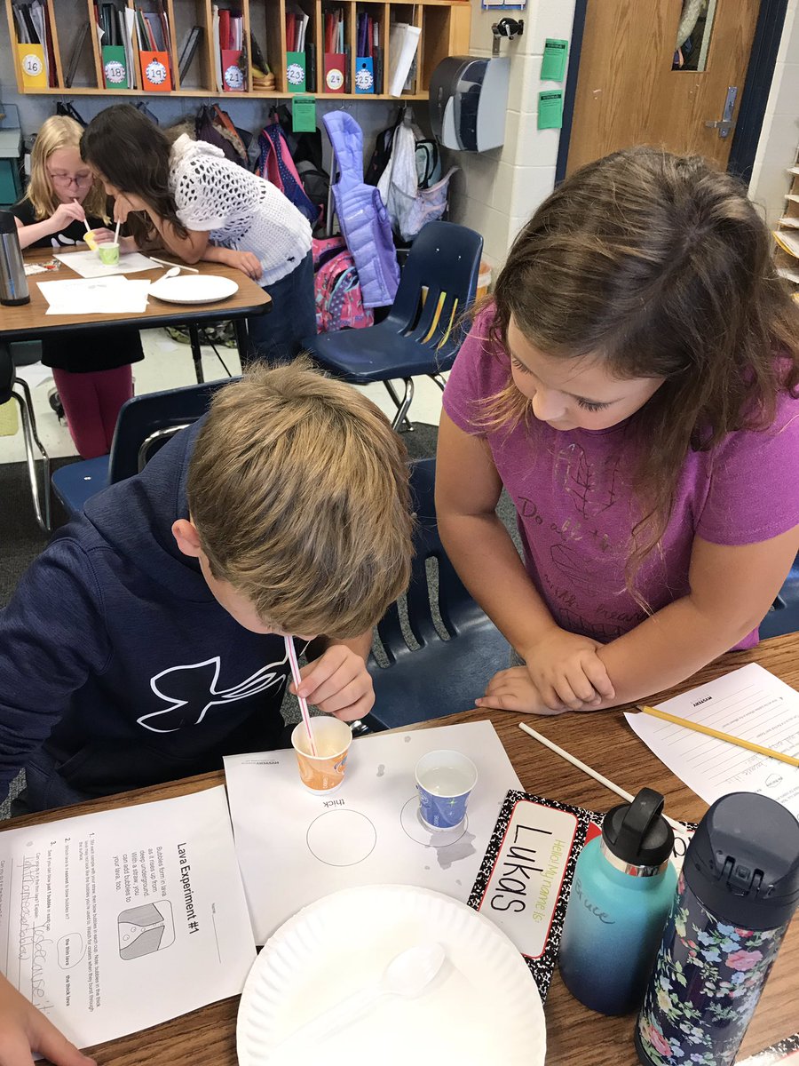 MrsPierson512's tweet photo. @MysterySci thanks for making learning so much fun! Kiddos loved learning about why some volcanoes explode! @SMSD_Corinth https://t.co/3aZMRcSQ3p