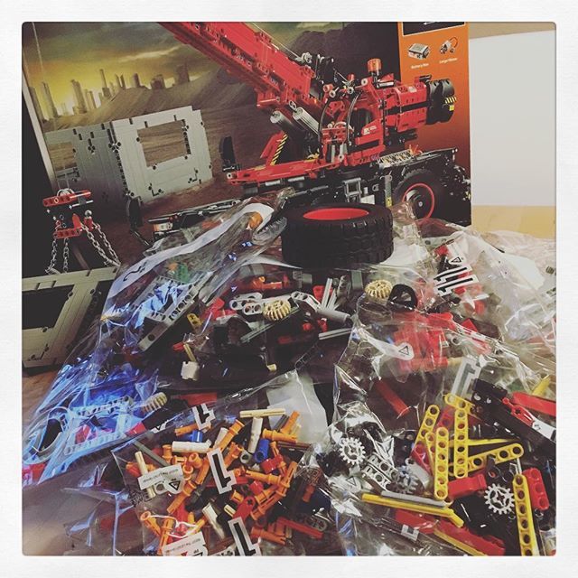xalps's tweet photo. Also, es müsste ja ganz dringend mal wieder regnen.
#grünerdaumen #Lego #42082 #ohnemotor #mitmotor https://t.co/Ofq3BN88LI https://t.co/fH4rjpsIyp