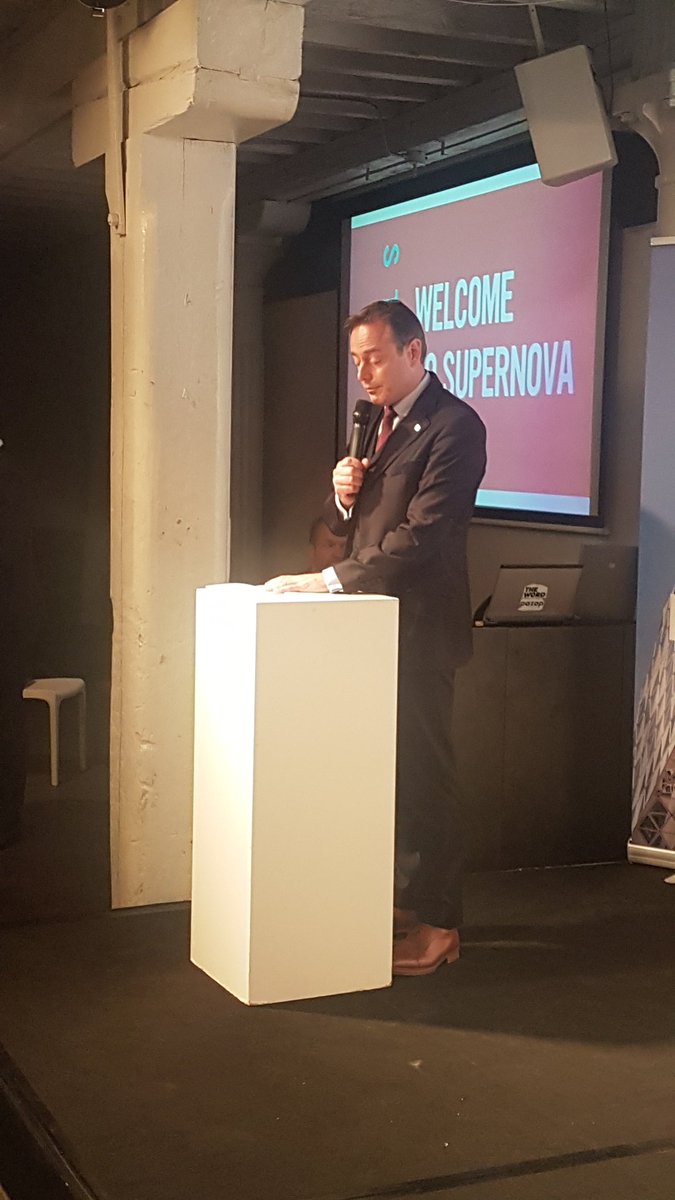 The DC-region delegations are being welcomed by the mayor of Antwerp at the city's welcome dinner for @supernova_eu