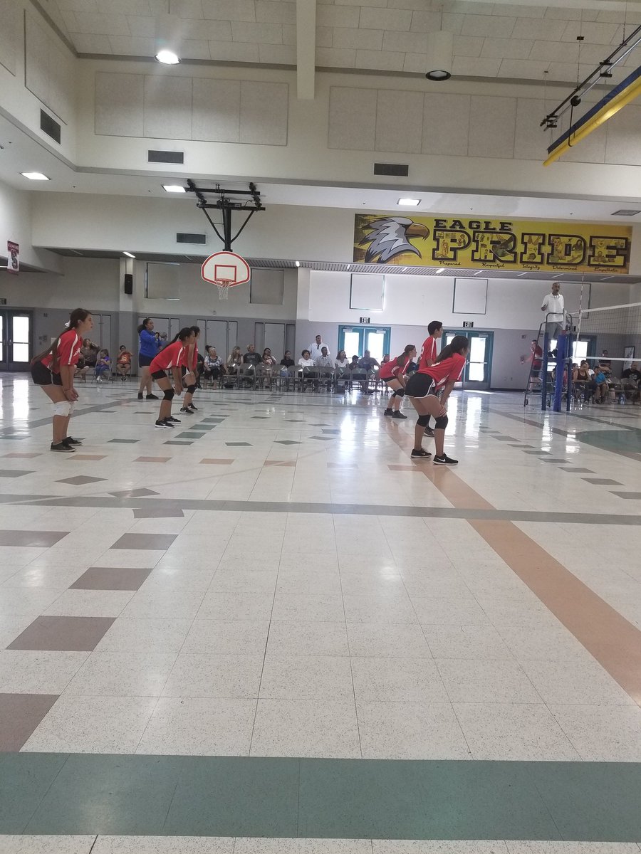 EdisonOmsd's tweet photo. We're ready...come out TODAY and support us against the home team Oaks, and Vina Danks. GO BOBCATS! https://t.co/G2qsZNjku8