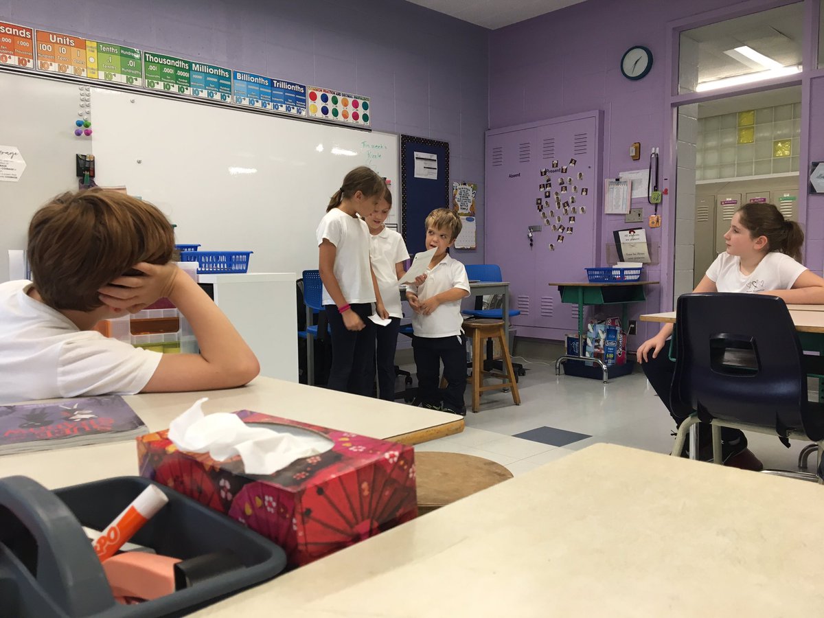 MsJennsClass's tweet photo. Grade 4 students came to discuss their mock election with our class. @PET_EMSB #PETlearns https://t.co/mFayHFfeIi