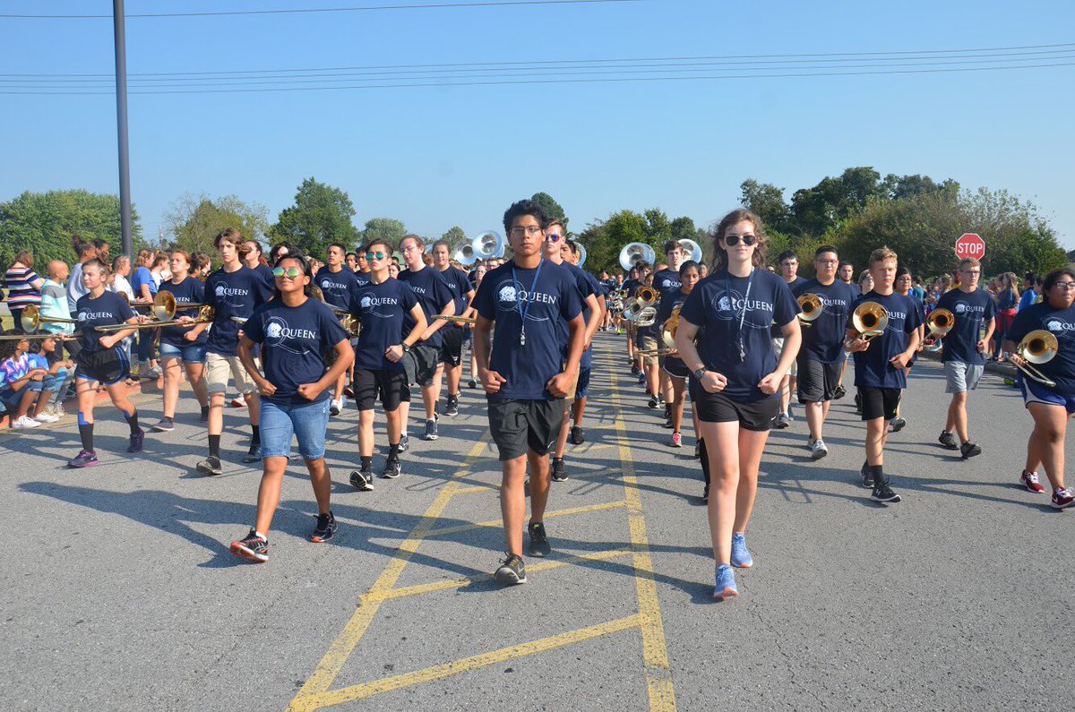 HarberWildcatTV's tweet photo. Tomorrow is the homecoming parade, click the link below to watch the first ever live stream of the parade at 9:30 am! Big weekend for the Wildcats coming up! @harber_media https://t.co/vXY25J3sgN