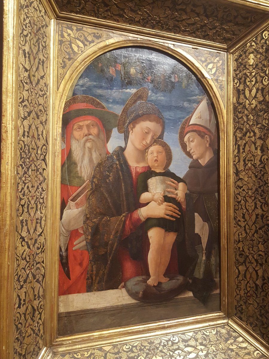 E chiaramente di fronte ai capolavori de #lastanzadimantegna inaugurata oggi a <a href="/BarberiniCorsin/">Gallerie Nazionali Barberini Corsini</a> non poteva che esserci il pubblico delle grandi occasioni, blogger incluse 😉