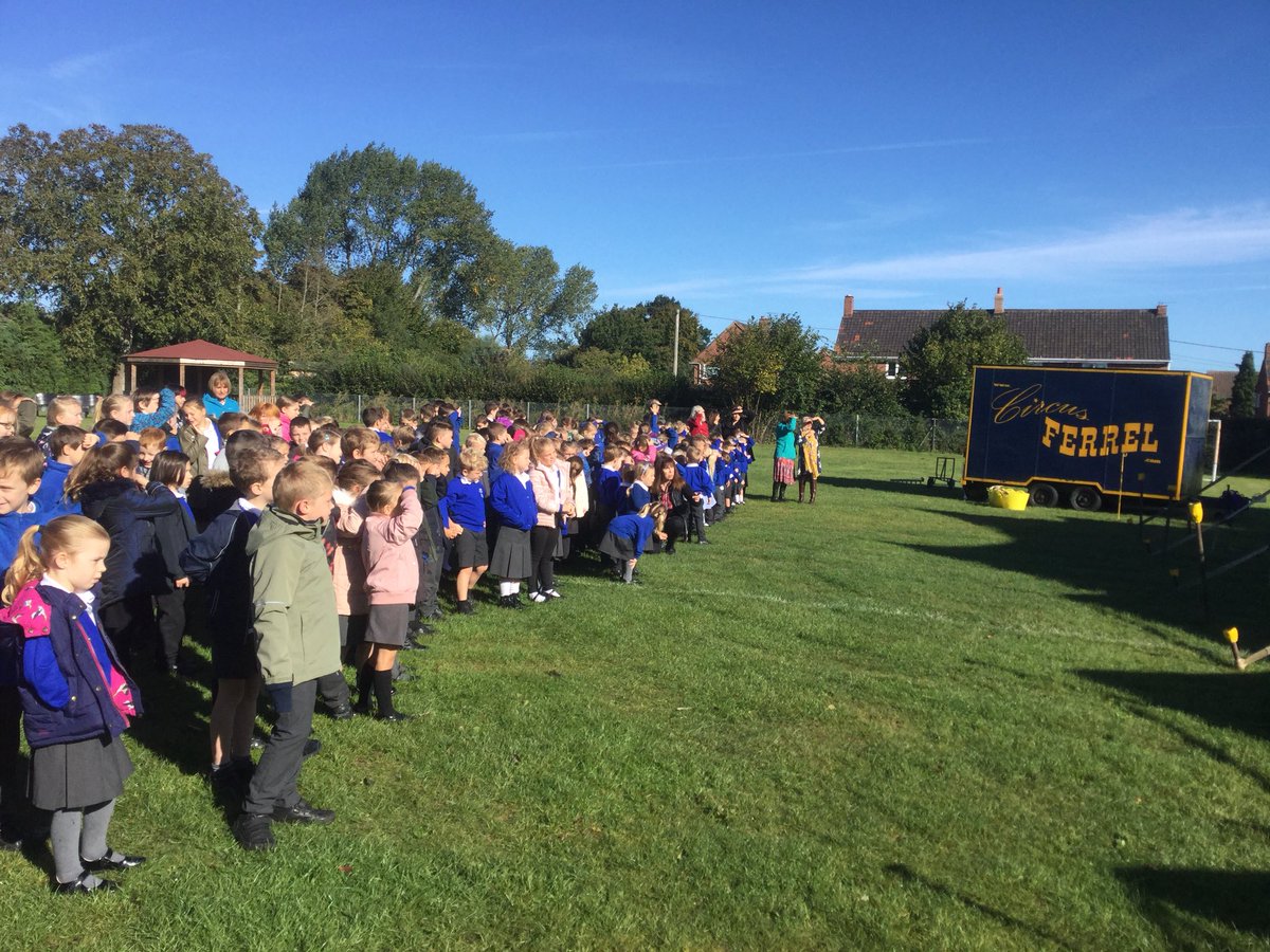 gtellinghamsch's tweet photo. Lots of excitement as Circus Ferrel visit our school for the week! The whole school went out to watch the big top go up 🎪 https://t.co/85NEtPc3Gb