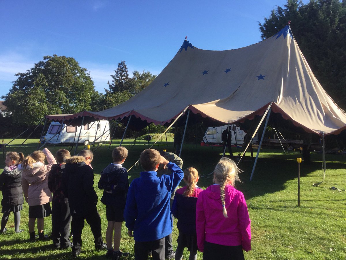 gtellinghamsch's tweet photo. Lots of excitement as Circus Ferrel visit our school for the week! The whole school went out to watch the big top go up 🎪 https://t.co/85NEtPc3Gb