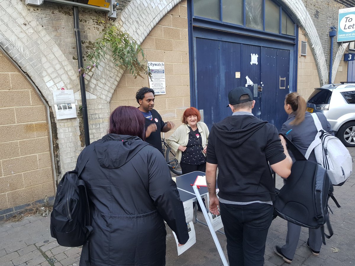 Labourstone's tweet photo. Good to be out tonite with Cllrs &amp; Activists #campaigning for @WFLabourParty
#StepFreeAccessStations petition @ #LeytonstoneHighRd #The45Steps &amp; #LeytonstoneUnderground #The30Steps Stations @UKLabour #Lab18 @LabourCllrs Please sign and share. https://t.co/3UsFqy4s0F https://t.co/Uja5XQrVYd