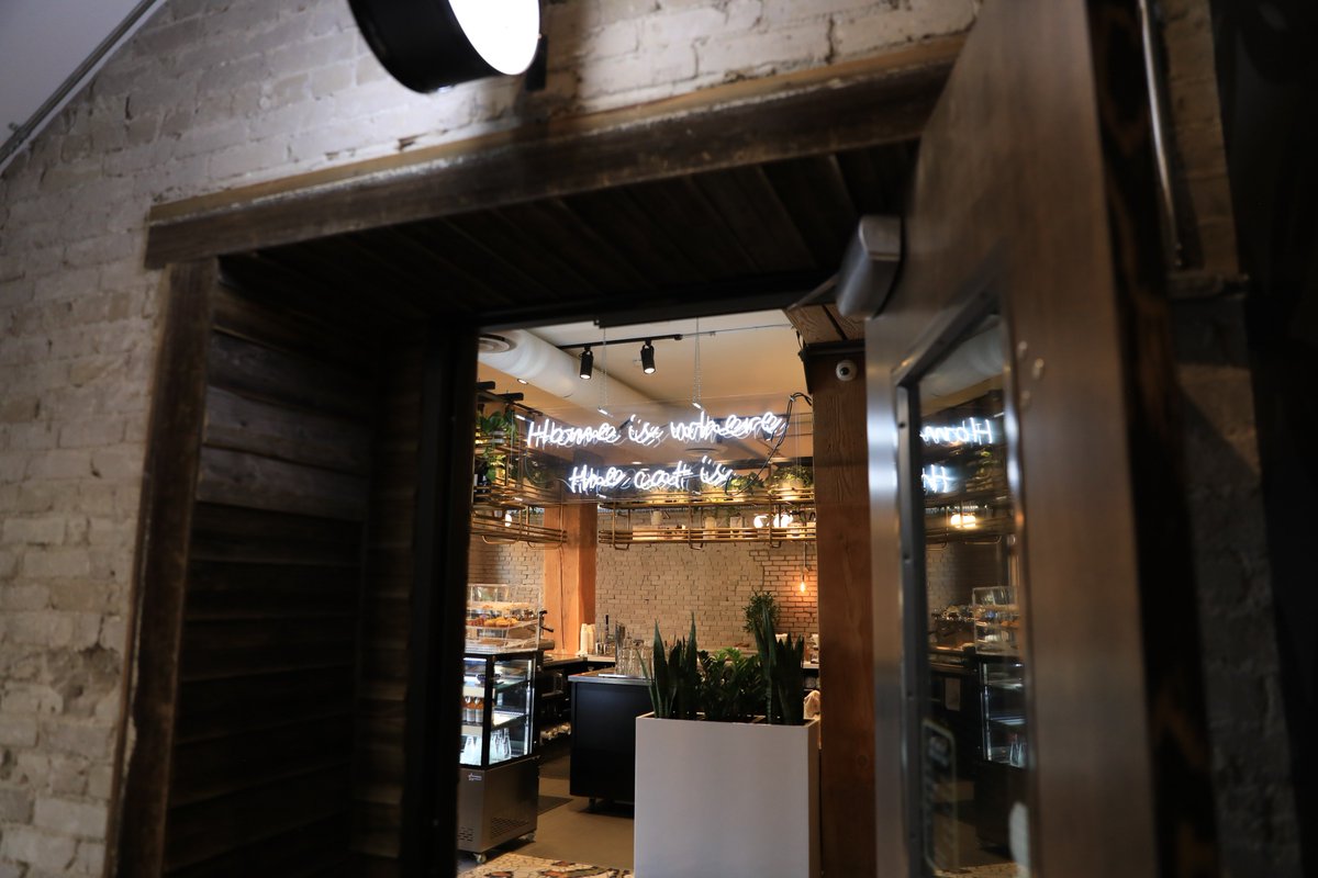 PMSigns's tweet image. Can confirm; cat is at home.
Anyone care to hazard a guess where this fun instal is?

Hint: #yegdt