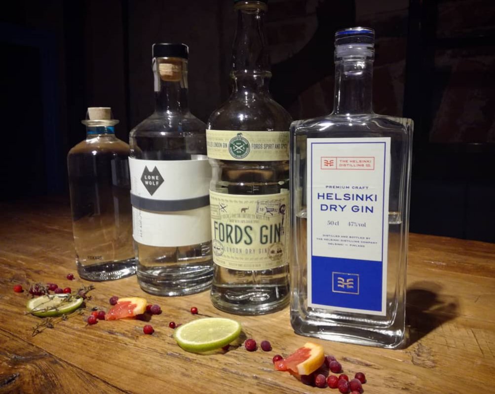 Ginin ystäville löytyy niin kotimaisia kuin ulkomaisia vaihtoehtoja. #helsinkidrygin #fordslondondrygin #lonewolf #ägräs