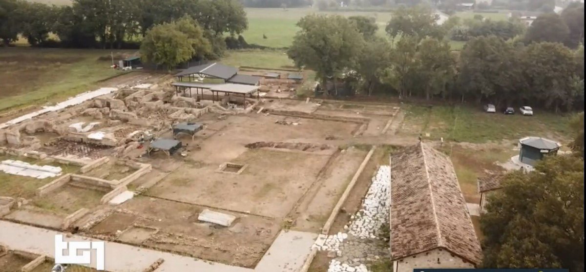 Ebbene si: Aquinum sul @tg1online <a href="/rai/">rai</a>!
Avete colto l’annuncio della eccezionale scoperta?

Domani ve ne daremo giusta e dettagliata notizia, ma potrete vederla dal vivo il 29 e 30 settembre durante l’Open Day!

#AquinumX #Aquinum2018 #archeologia