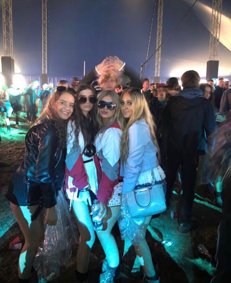 thingone_'s tweet photo. 🎪🎪 https://t.co/N7U9cECqhA